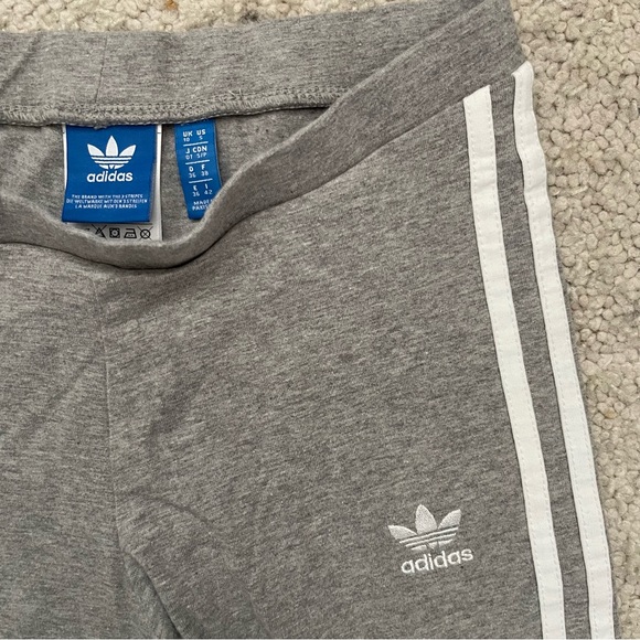 Adidas Grey Leggings 🤍 - Picture 2 of 3